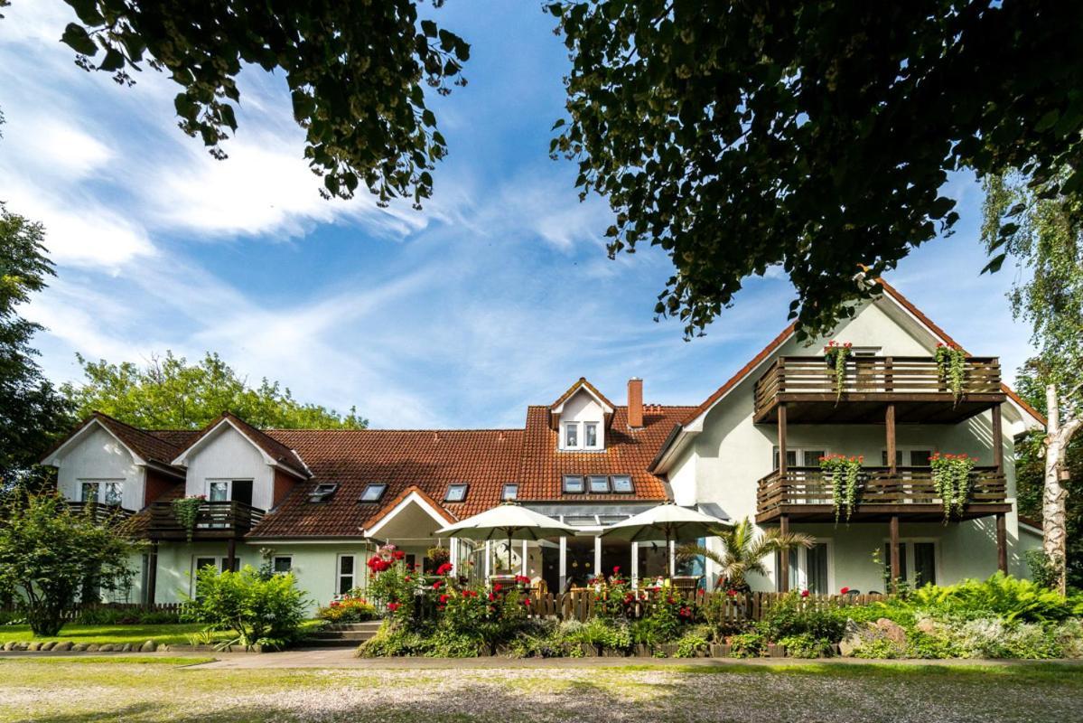 Hotel-Pension Lindenhof Tarnewitz Экстерьер фото